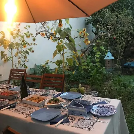 Oda ve Kahvaltı La Zagara 3*