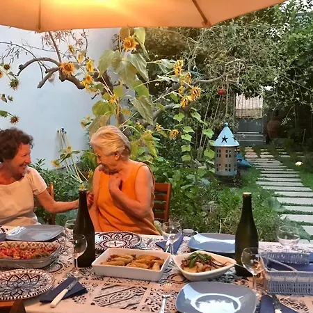Oda ve Kahvaltı La Zagara Furci Siculo